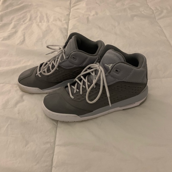 Nike High Top Jordan’s - Picture 3 of 5